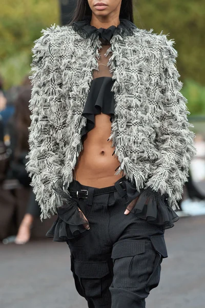 Look 46